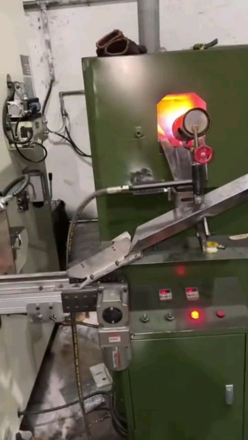 探秘機(jī)械零部件加工實(shí)拍 微觀世界里的工業(yè)美學(xué)與匠心